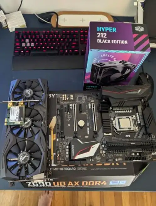 I7 8700K Gigabyte Z390 Mobo Asus 1070 16Gb Ram Hyper212 2Tb Storage