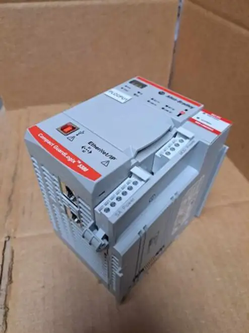 Allen Bradley Compact Guardlogix Safety Controller Cat No. 5069-L306Erms2 Ser B
