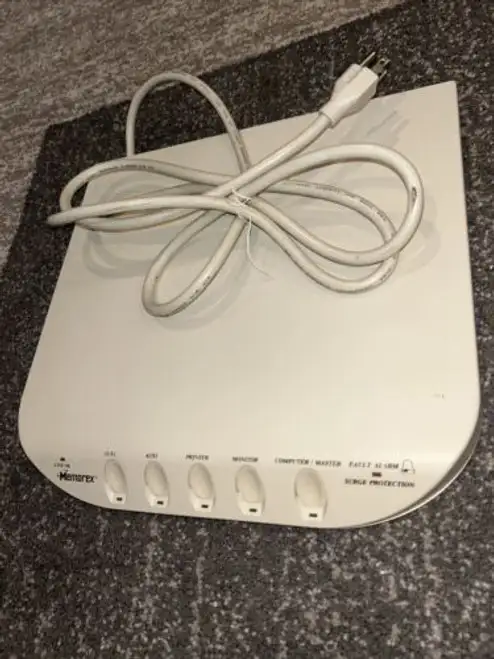 Protettore di sovratensione Memorex Power Center Deluxe a 5 uscite 1449 (32022781)