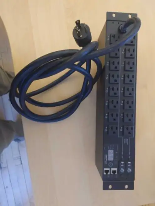 Cyberpower Pdu30Swhvt16Fnet Switched Pdu 30A- Good Condition