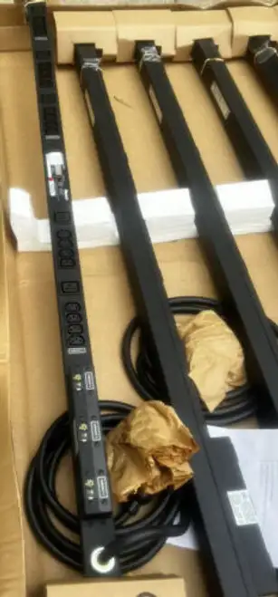 New Panduit Qz1B1N3Bn30P1-V 30-Outlets Power Strip. Pviq Networked Pou