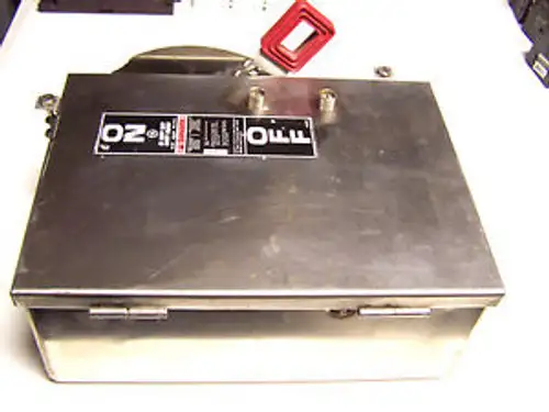 New ...General Electric Heavy Duty Switch 30A 600V Cat# Thn3361Ss .. Ss-102