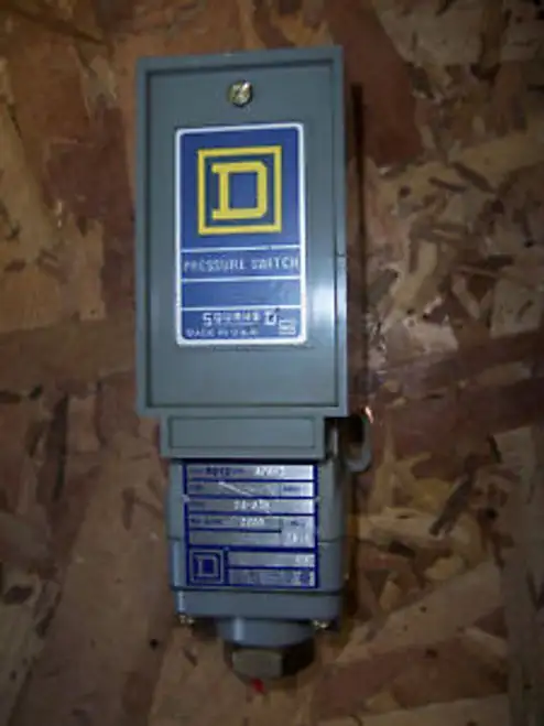New Square D 9012 Gpg-2 Pressure Switch 20-675 Psig