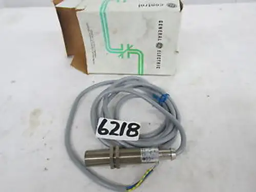 GE Proximity Switch CR215-DB-18SA2HB 90-250VAC .25A CR215DB18SA2HB
