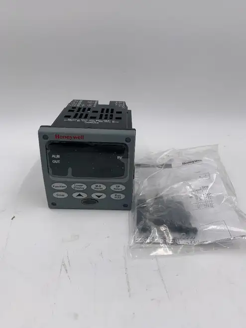 Honeywell Udc2500 Dc2500-C0-0A00-200-00000-E0-0 Temperature Controller