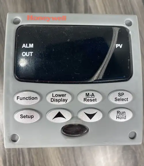 Honeywell DC2500-E0-0L00-100-10000-E0-0 Universal Digital Controller