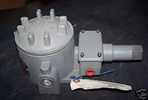 NEW SOR PRESSURE SWITCH 6B3-EE3-N1-C2A-CS 12-100 PSI