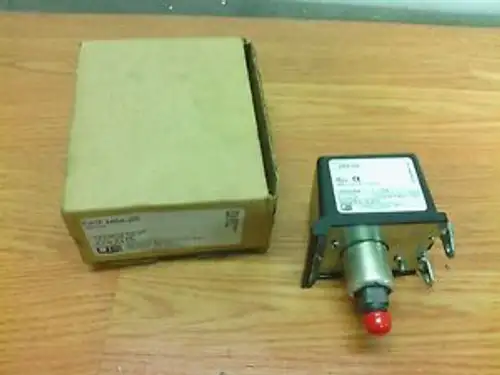 UNITED ELECTRIC CONTROL H54-25 PRESSURE SWITCH 10-100PSI 1/4IN MNPT NEMA 1
