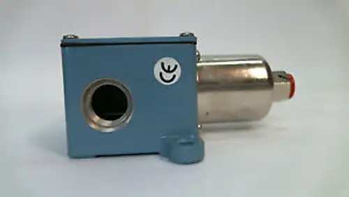 United Electric Controls Co. J6-156 15A 480V 3-100 Psi Pressure Switch