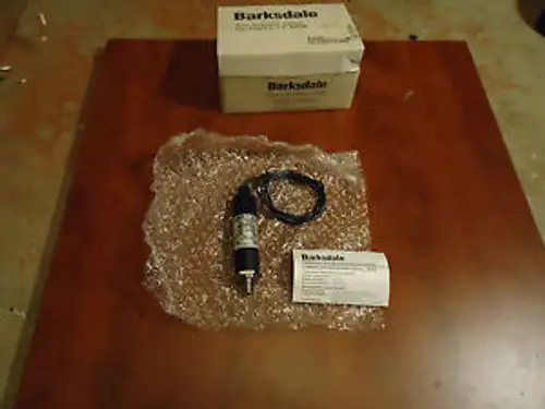 Barksdale Pressure Transducer #405H3-03Cg-11-L 100 Psig