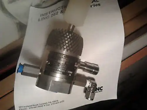 Nouveau Milton Roy Linc 282-22 Contrôle de niveau pneumatique 5000Psi 2Npt