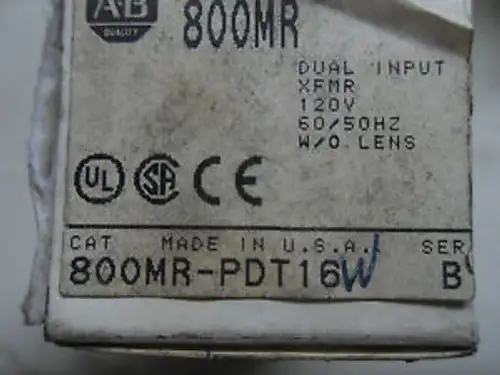 (Q10-1) 1 Allen Bradley 800Mr-Pdt16W White Push Button