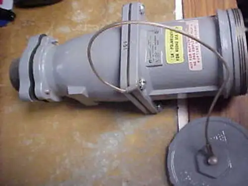 New Russellstoll Jcs1534Lk 150 Amp Pin And Sleeve Receptacle Zj-05
