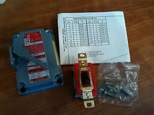 Killark Xs-2C Tumbler Switch Cover With Device 2 Pole 20 Amp