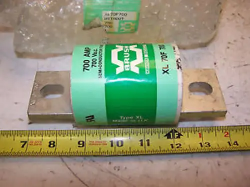 Hawker Brush 700 Amp 700 Vac Semi-Conductor Fuse Type Xl Xl70F700