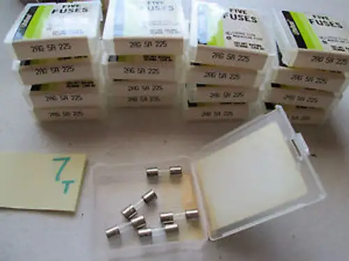 Pack Of 85 Fuses In Littelfuse 2Ag 5A 225005 Fuse 204-1