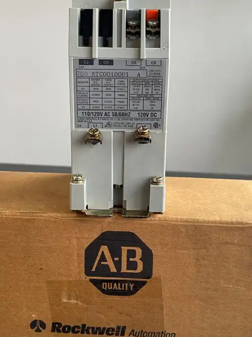 ALLEN BRADLEY SOLID STATE TIMING RELAY 110/120 VAC 120 VDC 700-RTC00100U1