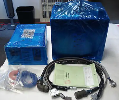 FUJIKIN WVG-SC-02Y1A2A-R-V-ZA WATER VAPOR GENERATOR W/CONTROL UNIT & CABLES