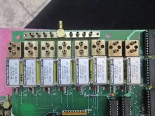 8 Pneutronics 991-000013-001 Vacuum Switch On Fsi Board