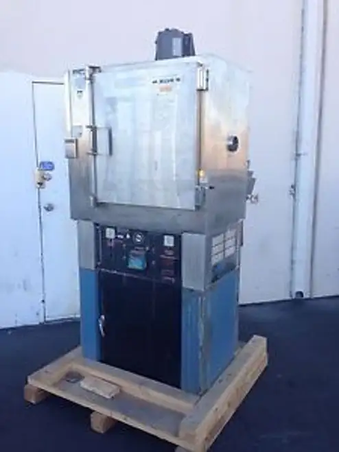 Blue M Ac-7502Ha-1 Heating Cooling Environmental Temperature Chamber