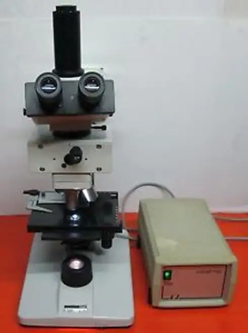Hund H500 Trinocular Microscope Helmut Hund Gmbh D-35550 Wetzlar Germany