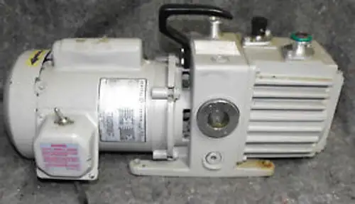 Leybold Heraeustrivac D2A Vacuum Pump 89-8000 W