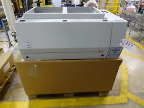 Misonix Aura 550EH Ductless Fume Enclosure Aura550 in the box