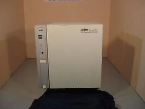 Nuaire Autoflow - Nu-4500E Series 23 - Co2 Air Jacketed Incubator
