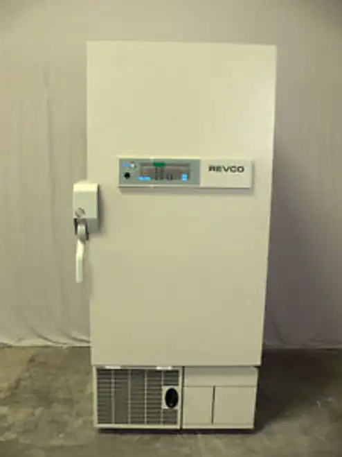 REVCO / Thermo -40 C Laboratory zer ULT1740-9-D40 - 208V con 20 zer Racks