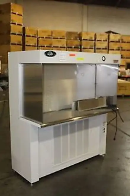 AIREGARD LAMINARAIRFLOW WORKSTATION 3430-RDEQ-LFH-1603-2 HARDLY