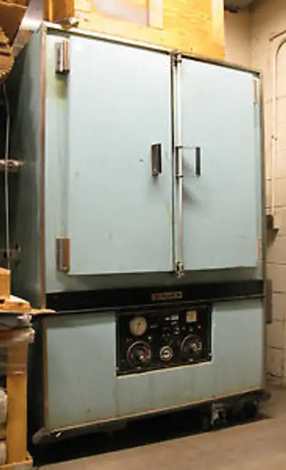 Blue MMODEL POM-1503B-1 TO 204 DEG Temperature Chamber