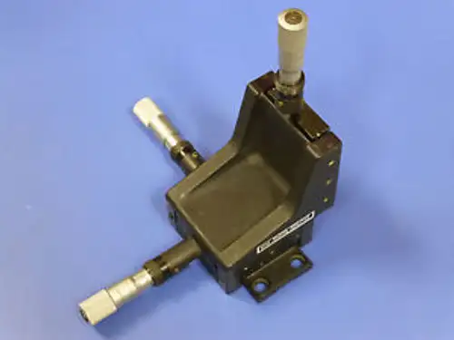 Newport 460-Xyz Linear Translation Stage 3-Axis With Vernier Micrometers