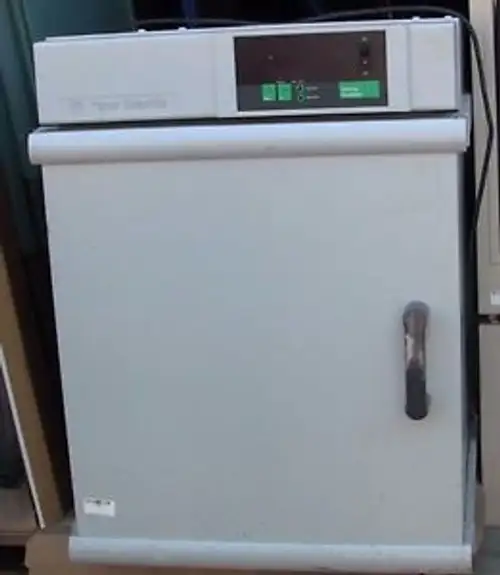 Fisher Scientific Isotemp Model 11-690-637D Medium Incubator
