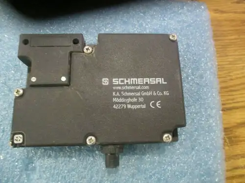 AZM 161ST-01/11RK-024-2834 Safety Component