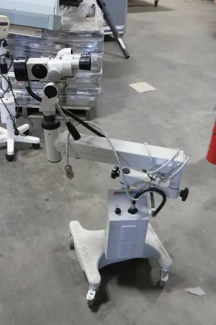 Circon Cabot Colposcope MM-6000