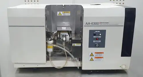 Spettrofotometro ad assorbimento atomico Shimadzu AA-6300