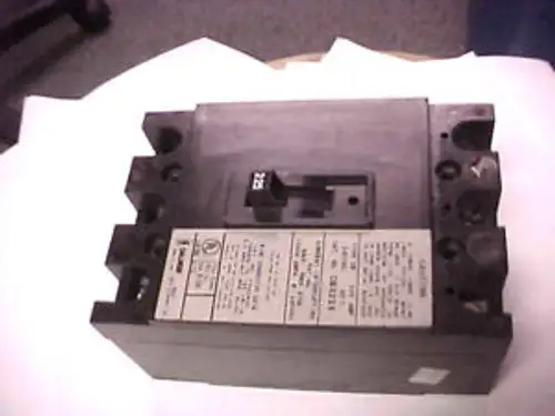 Challenger 225A 3P Circuit Breaker Cb3225 M-30G