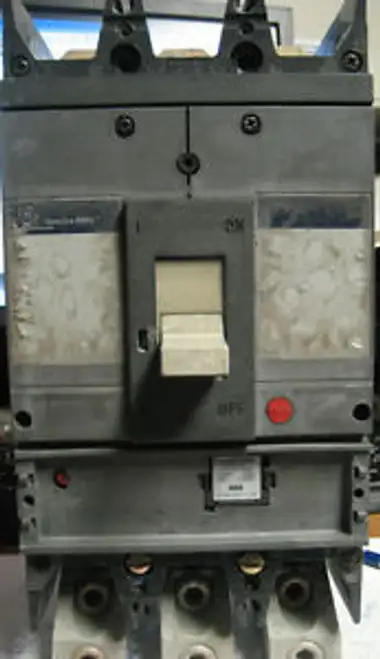 Ge Spectra-Rms Circuit Breaker 400A 3 Pole Sqda32At0400 Qq-74