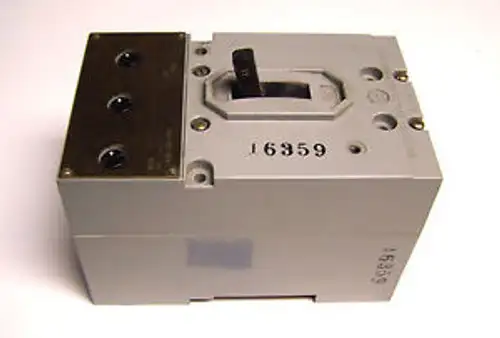 I.T.E. Navy Type 15A Circuit Breaker Aqb A101 Cat 2770 ... Wa-16