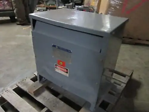 Square D 30 Kva 480 - 208Y/120 3Ph Transformer 30T3H 30Kva 208 Y 33349-17212-024