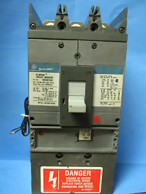 General Electric 3 Pole 400A W/Shunt And 350A Trip Sgha36At0400 .... Va-72