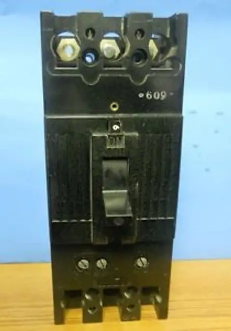 General Electric 90 Amp 3 Pole Tfj Circuit Breaker Tfj236090 ........ Qq-69