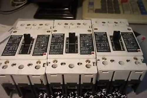 Siemens 20 Amp 3 Pole Eg Frame Circuit Breaker Heb3B020 ....... Wj-57