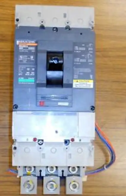 Nsj400 A Merlin Gerin 400 Amp Molded Case Switch With Rack Nsj400A