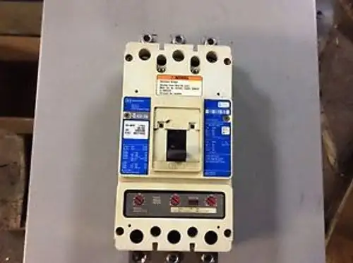 Cutler-Hammer Circuit Breaker 350Amp Kdb3350W Style-6642C76G20 3-Pole