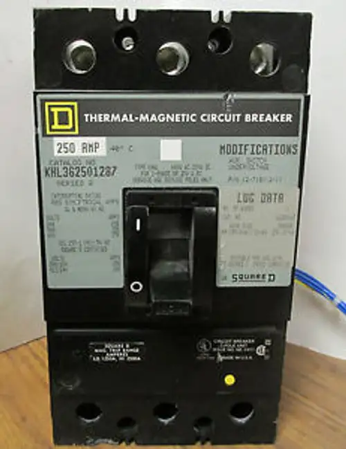 Square D 3 Pole 250 Amp Breaker With Aux. Switch Khl362501287 ..... Wb-156