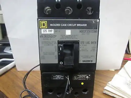 Square D 3 Pole 125 Amp Breaker Kal361251027 W/Shunt Trip.............Yc-271