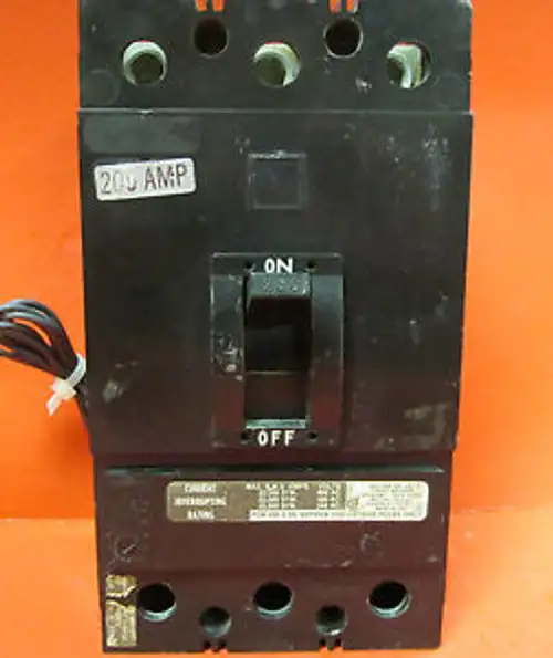 Square D 200 Amp 3 Pole Circuit Breaker Kal362001021 W/ Shunt Trip .... Vc-179