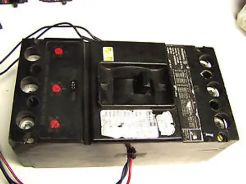 Westinghouse Lb Frame 3P.. 400A Breaker W/ Auxillary & Under Voltage Qq-64