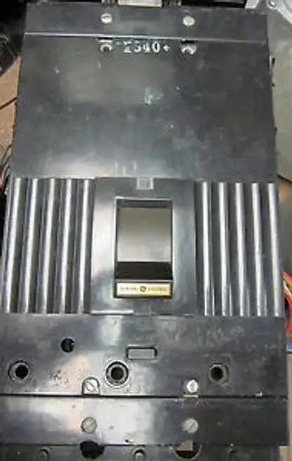 General Elec. 1200A Breaker W/ Shunt Trip & Aux. Switch Tkm3F 1200 Yd-134